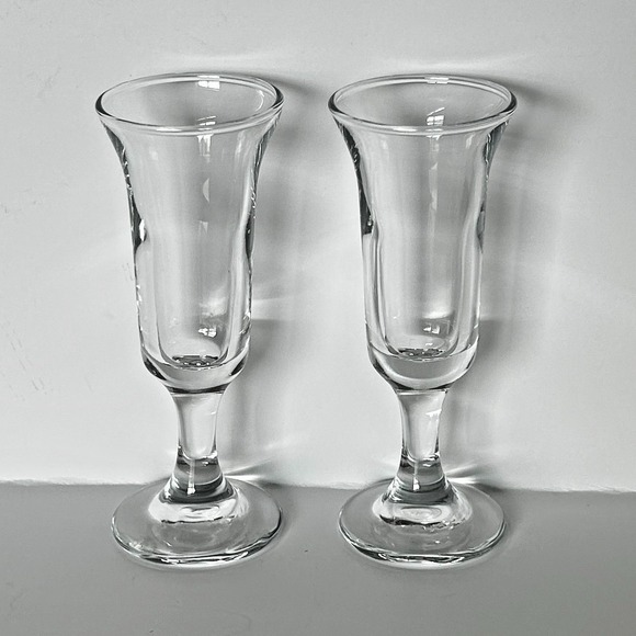 Collectible Souvenir Shot Glasses Barware Mini Drinking Clear Glass Set of 2 - Picture 1 of 3